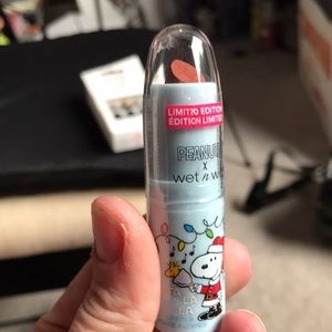 🆕Wet N WildxPeanuts!LE XMAS!NOT ONLINE/IN STORES YET!LE!Charlie Brown Lipstick